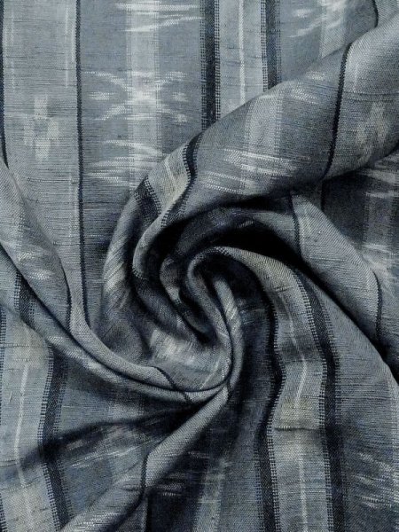 画像10: M1025Y  女性用 単衣 使用感あり シルク(正絹) 淡い 灰色がかった 紺, 縞 【中古】 【USED】 【リサイクル】 ★★☆☆☆ (10)