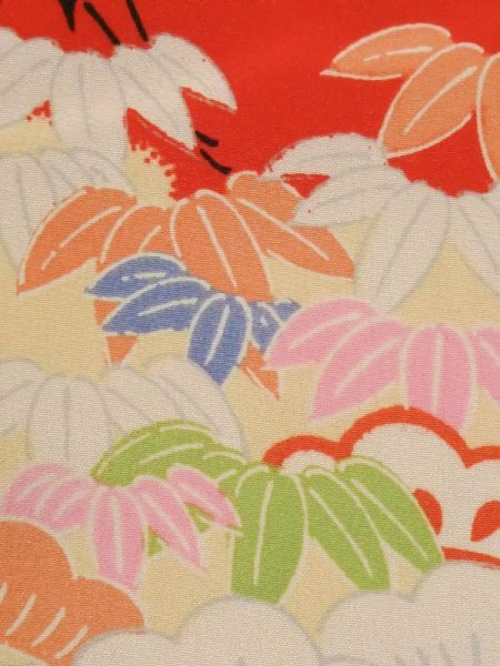 画像6: M1108A  女性用 子供用 経年劣化、使用感あり シルク(正絹)   赤色, ぼたん 【中古】 【USED】 【リサイクル】 ★☆☆☆☆ (6)