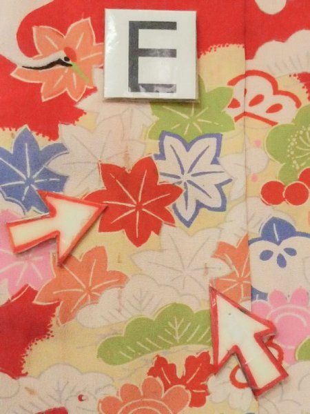 画像20: M1108A  女性用 子供用 経年劣化、使用感あり シルク(正絹)   赤色, ぼたん 【中古】 【USED】 【リサイクル】 ★☆☆☆☆ (20)