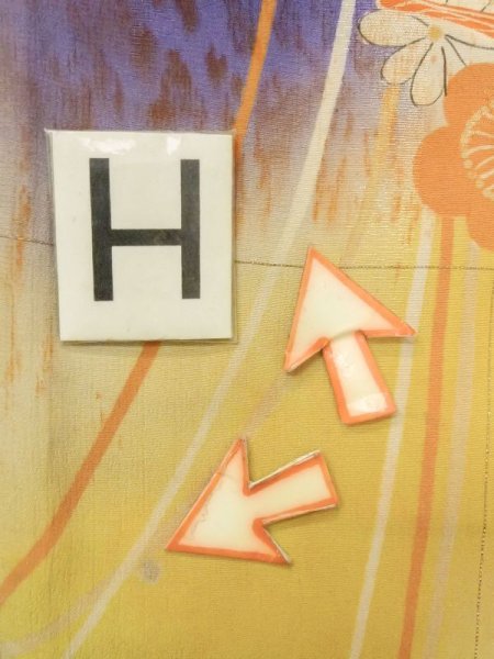 画像23: M1108B  女性用 子供用 色あせ/移り、他ダメージ、経年劣化、使用感あり シルク(正絹)  鮮やか 紫色, ぼたん 【中古】 【USED】 【リサイクル】 ★☆☆☆☆ (23)