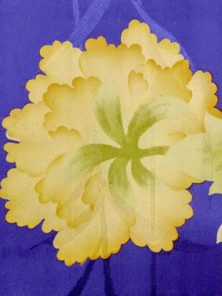 画像6: M1108D  女性用 子供用 穴/破れ、色あせ/移り、経年劣化、使用感あり シルク(正絹)  鮮やか 紫色, ぼたん 【中古】 【USED】 【リサイクル】 ★☆☆☆☆ (6)