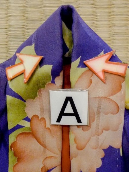 画像12: M1108D  女性用 子供用 穴/破れ、色あせ/移り、経年劣化、使用感あり シルク(正絹)  鮮やか 紫色, ぼたん 【中古】 【USED】 【リサイクル】 ★☆☆☆☆ (12)