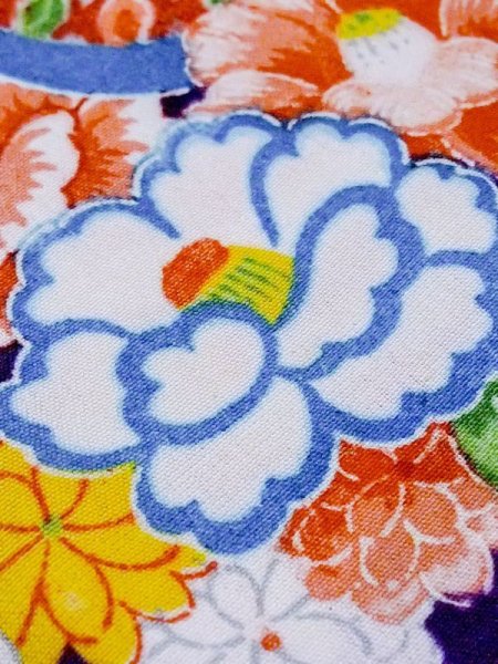 画像12: M1108F  女性用 襦袢 扇柄 シルク(正絹)  鮮やか 紫色, ぼたん 【中古】 【USED】 【リサイクル】 ★★☆☆☆ (12)