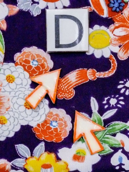 画像19: M1108F  女性用 襦袢 扇柄 シルク(正絹)  鮮やか 紫色, ぼたん 【中古】 【USED】 【リサイクル】 ★★☆☆☆ (19)