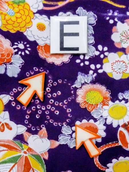 画像20: M1108F  女性用 襦袢 扇柄 シルク(正絹)  鮮やか 紫色, ぼたん 【中古】 【USED】 【リサイクル】 ★★☆☆☆ (20)