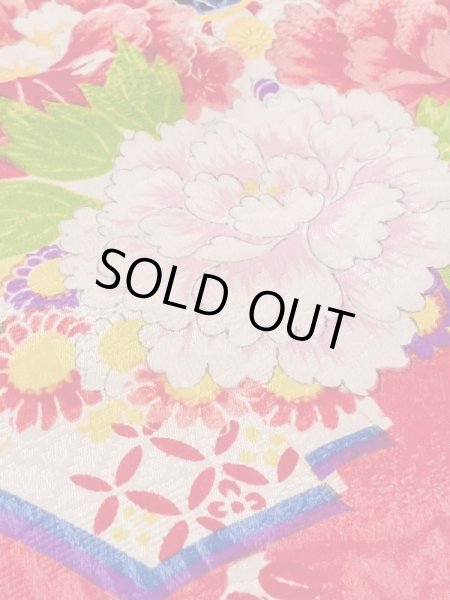 画像12: M1108H  女性用 襦袢 使用感あり シルク(正絹)  鮮やか 桃色, ぼたん 【中古】 【USED】 【リサイクル】 ★★☆☆☆ (12)