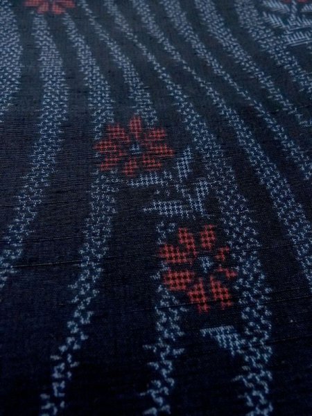 画像8: M1108O Mint  女性用 紬  シルク(正絹)   藍, 花 【中古】 【USED】 【リサイクル】 ★★★★☆ (8)