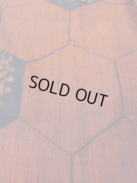 画像10: M1108P Mint  女性用 紬  シルク（正絹）  深い 朱赤, 花 【中古】 【USED】 【リサイクル】 ★★★★☆ (10)