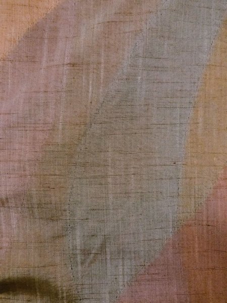 画像3: M1108R Mint  女性用 紬  シルク（正絹）  淡い マルチカラー, 抽象的模様 【中古】 【USED】 【リサイクル】 ★★★★☆ (3)