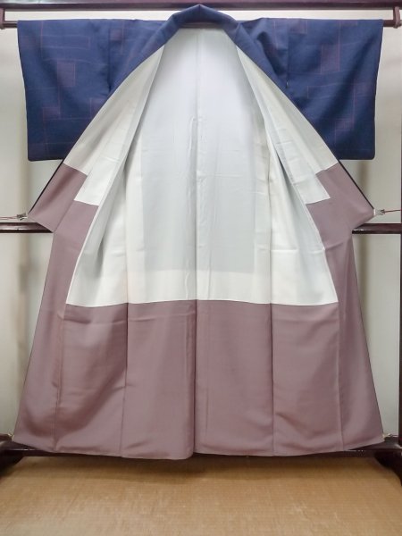 画像2: M1108S  女性用 紬  シルク(正絹)   藍, 四角 【中古】 【USED】 【リサイクル】 ★★★☆☆ (2)