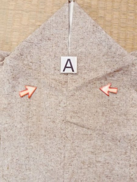 画像12: M1108X  女性用 紬  シルク(正絹)   ベージュ, ぼかし 【中古】 【USED】 【リサイクル】 ★★☆☆☆ (12)