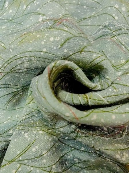 画像11: M1121K  女性用 羽織  シルク(正絹)  淡い 緑色, 芝草 【中古】 【USED】 【リサイクル】 ★★☆☆☆ (11)