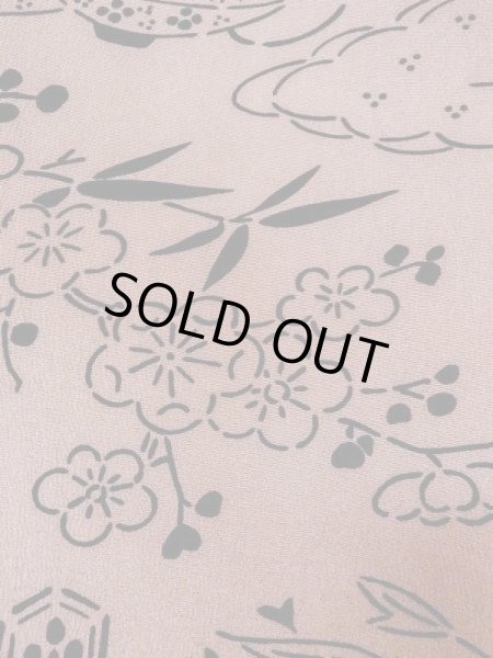 画像5: M1121P  女性用 羽織  シルク（正絹）  淡い 茶色, 菊 【中古】 【USED】 【リサイクル】 ★★★☆☆ (5)