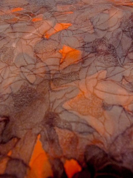 画像9: M1121S  女性用 羽織  シルク（正絹）  深い 赤色, 花 【中古】 【USED】 【リサイクル】 ★★★☆☆ (9)