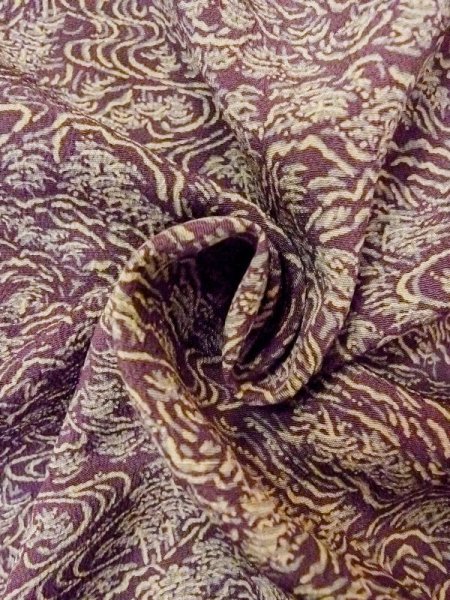 画像11: M1121U  女性用 羽織  シルク（正絹） 淡い 灰色がかった 紫色, 山 【中古】 【USED】 【リサイクル】 ★★☆☆☆ (11)