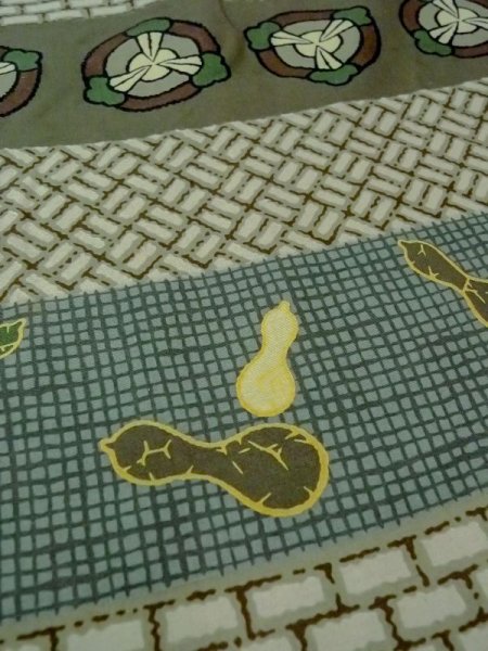 画像8: M1128L  男性用襦袢 瓢箪、将棋の駒柄 化繊   茶色, 檜垣文 【中古】 【USED】 【リサイクル】 ★★☆☆☆ (8)