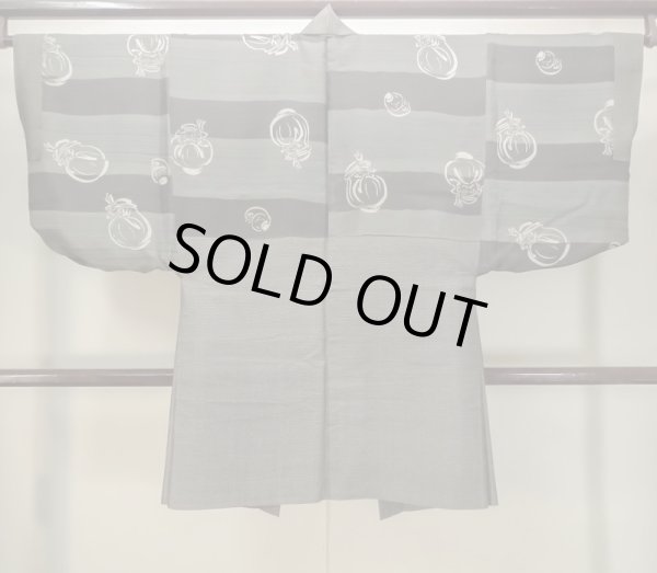 画像3: M1128Q  羽織  シルク（正絹）   茶色, 抽象的模様 【中古】 【USED】 【リサイクル】 ★★☆☆☆ (3)