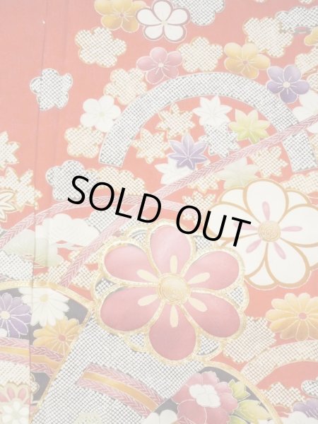 画像9: M1207A  女性用 振袖  シルク（正絹）   赤色, ぼたん 【中古】 【USED】 【リサイクル】 ★★★☆☆ (9)