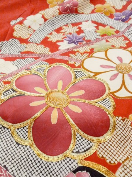 画像15: M1207A  女性用 振袖  シルク(正絹)   赤色, ぼたん 【中古】 【USED】 【リサイクル】 ★★★☆☆ (15)