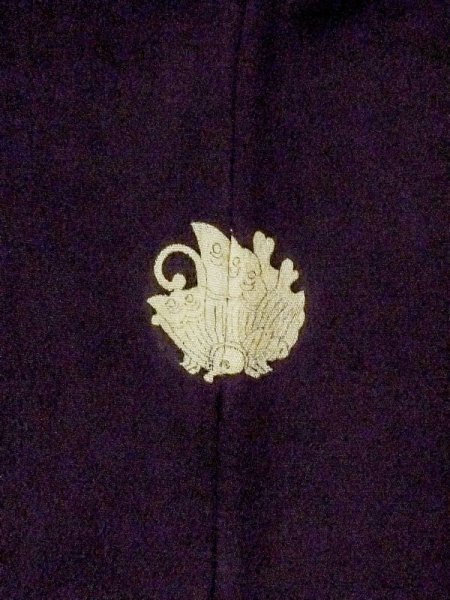 画像4: M1207C  女性用 留袖  シルク(正絹)   黒, もみじ 【中古】 【USED】 【リサイクル】 ★★★☆☆ (4)