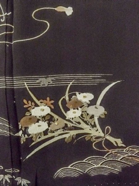 画像8: M1207C  女性用 留袖  シルク(正絹)   黒, もみじ 【中古】 【USED】 【リサイクル】 ★★★☆☆ (8)