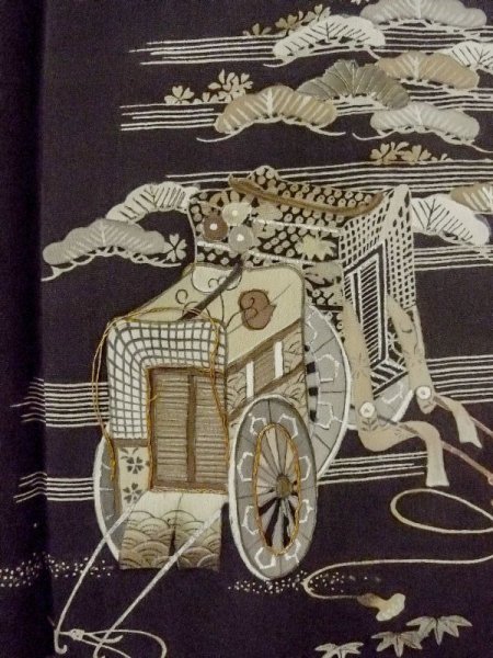 画像9: M1207C  女性用 留袖  シルク(正絹)   黒, もみじ 【中古】 【USED】 【リサイクル】 ★★★☆☆ (9)