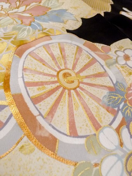 画像16: M1207D  女性用 留袖  シルク(正絹)   黒, ぼたん 【中古】 【USED】 【リサイクル】 ★★★☆☆ (16)