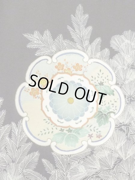 画像9: M1207E  女性用 留袖  シルク(正絹)   黒, 菊 【中古】 【USED】 【リサイクル】 ★★★☆☆ (9)