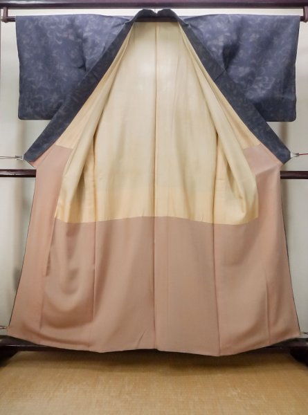 画像2: M1207L  女性用 織  シルク(正絹)  灰色がかった 紺, 花 【中古】 【USED】 【リサイクル】 ★★★☆☆ (2)