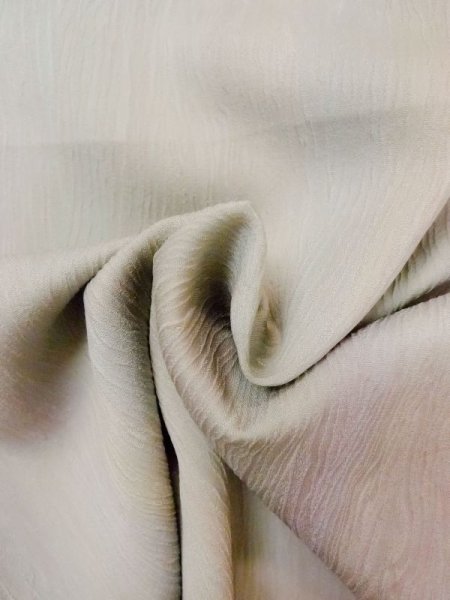 画像10: M1207V  女性用 小千谷紬  シルク(正絹) 淡い 灰色がかった 緑色, ぼかし 灰色がかった【中古】 【USED】 【リサイクル】 ★★★☆☆ (10)