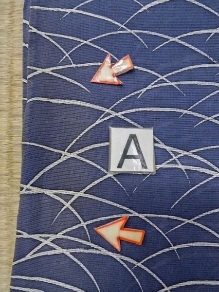 画像12: M1207W  女性用 単衣  シルク(正絹)   紺, 芝草 【中古】 【USED】 【リサイクル】 ★★☆☆☆ (12)