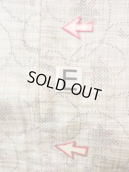 画像18: M1207Y  女性用 単衣  シルク(正絹)   ベージュ, 花 【中古】 【USED】 【リサイクル】 ★★★☆☆ (18)