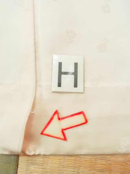 画像22: M1215C  女性用 襦袢  シルク(正絹)  淡い 桃色, ぼかし 【中古】 【USED】 【リサイクル】 ★☆☆☆☆ (22)