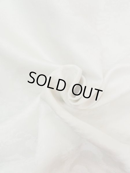 画像11: M1215E  女性用 襦袢 裏:穴/破れ、全体:穴/虫食い シルク(正絹)  淡い 緑色, 梅 【中古】 【USED】 【リサイクル】 ★☆☆☆☆ (11)