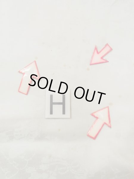 画像21: M1215E  女性用 襦袢 裏:穴/破れ、全体:穴/虫食い シルク(正絹)  淡い 緑色, 梅 【中古】 【USED】 【リサイクル】 ★☆☆☆☆ (21)