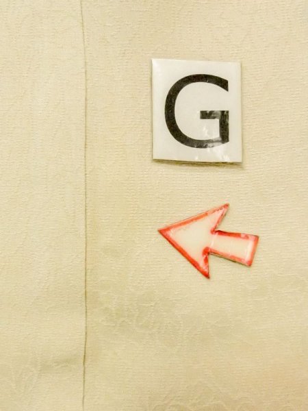 画像18: M1215H  女性用 襦袢 使用感あり。 シルク(正絹) 淡い 薄い 黄緑色,  【中古】 【USED】 【リサイクル】 ★★☆☆☆ (18)