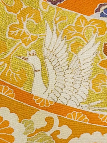 画像9: M1215P  女性用 留袖 タッセル柄 シルク(正絹)   黒, 菊 【中古】 【USED】 【リサイクル】 ★★☆☆☆ (9)