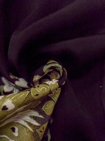 画像14: M1215Q  女性用 留袖  シルク(正絹)   黒, 孔雀 【中古】 【USED】 【リサイクル】 ★★☆☆☆ (14)