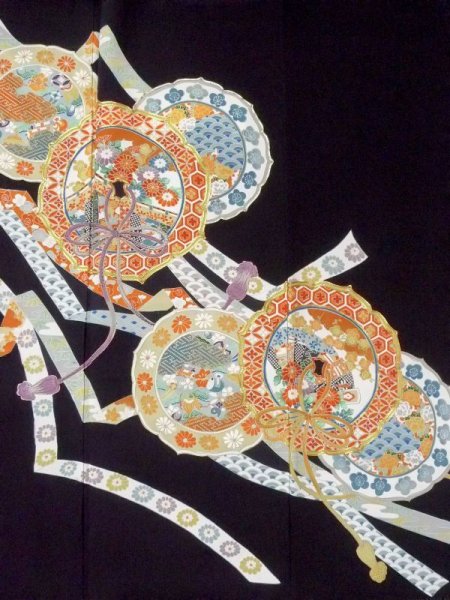 画像5: M1215S  女性用 留袖  シルク(正絹)   黒, 菊 【中古】 【USED】 【リサイクル】 ★★☆☆☆ (5)