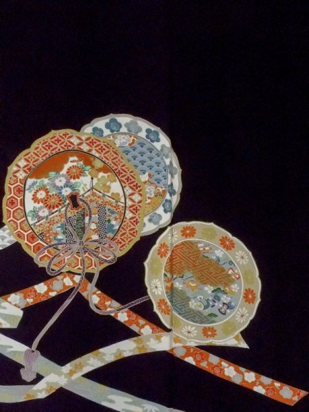 画像6: M1215S  女性用 留袖  シルク(正絹)   黒, 菊 【中古】 【USED】 【リサイクル】 ★★☆☆☆ (6)