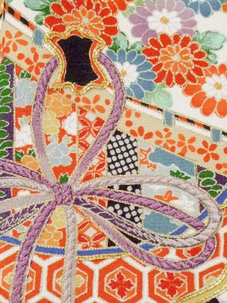 画像7: M1215S  女性用 留袖  シルク(正絹)   黒, 菊 【中古】 【USED】 【リサイクル】 ★★☆☆☆ (7)