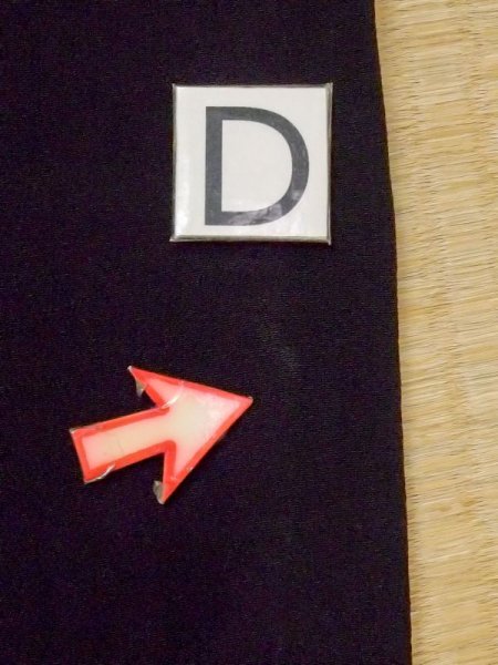 画像21: M1215S  女性用 留袖  シルク(正絹)   黒, 菊 【中古】 【USED】 【リサイクル】 ★★☆☆☆ (21)