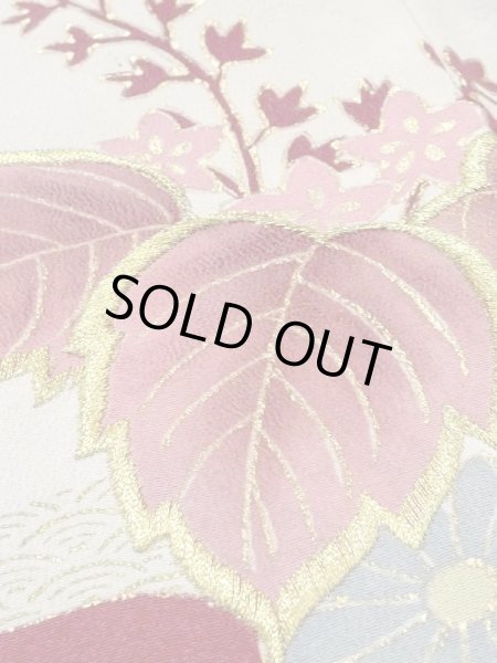 画像10: M1215X  女性用 留袖 全体：経年劣化、使用感あり。 シルク（正絹）   黒, 菊 【中古】 【USED】 【リサイクル】 ★★☆☆☆ (10)