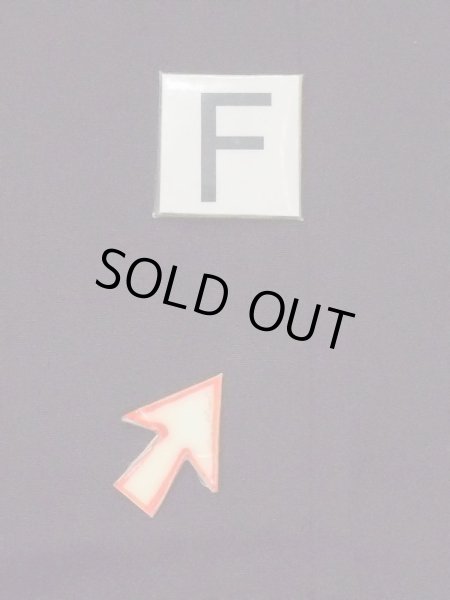 画像21: M1215X  女性用 留袖 全体：経年劣化、使用感あり。 シルク（正絹）   黒, 菊 【中古】 【USED】 【リサイクル】 ★★☆☆☆ (21)