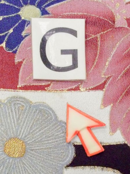 画像22: M1215X  女性用 留袖 全体:経年劣化、使用感あり。 シルク(正絹)   黒, 菊 【中古】 【USED】 【リサイクル】 ★★☆☆☆ (22)