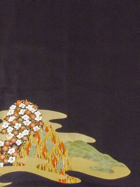 画像6: M1216A  女性用 留袖  シルク(正絹)   黒, 菊 【中古】 【USED】 【リサイクル】 ★★☆☆☆ (6)