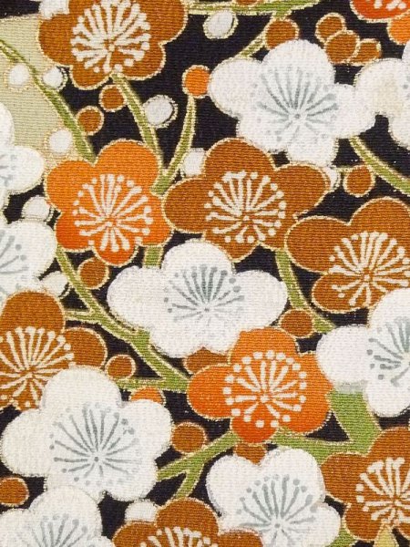 画像7: M1216A  女性用 留袖  シルク(正絹)   黒, 菊 【中古】 【USED】 【リサイクル】 ★★☆☆☆ (7)