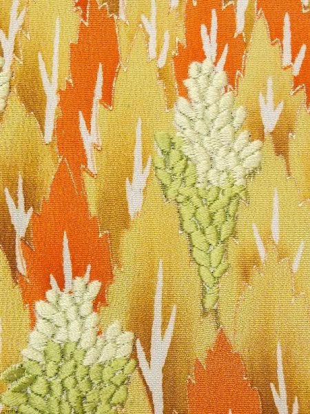 画像8: M1216A  女性用 留袖  シルク(正絹)   黒, 菊 【中古】 【USED】 【リサイクル】 ★★☆☆☆ (8)