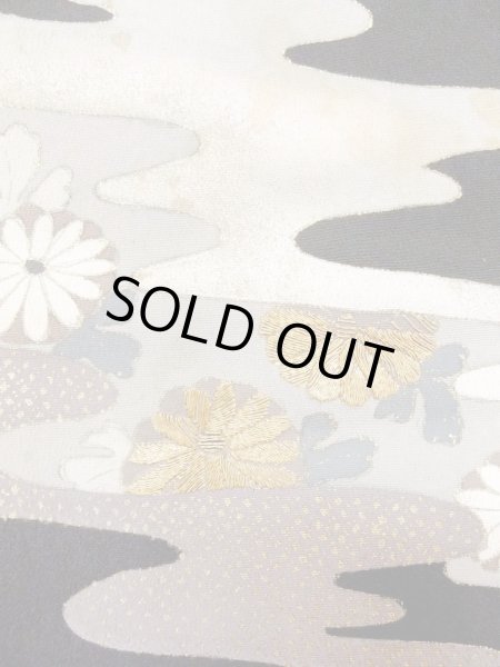 画像7: M1228A  女性用 留袖  シルク（正絹）   黒, 菊 【中古】 【USED】 【リサイクル】 ★★☆☆☆ (7)