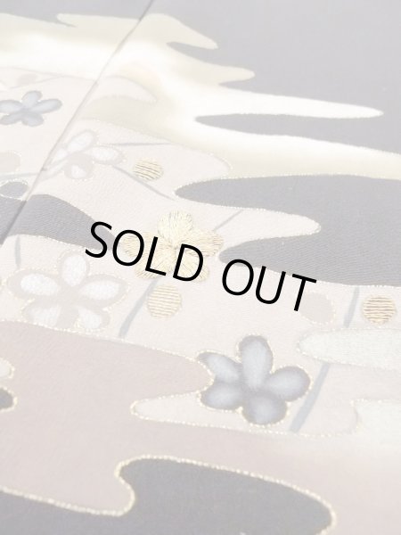 画像11: M1228A  女性用 留袖  シルク（正絹）   黒, 菊 【中古】 【USED】 【リサイクル】 ★★☆☆☆ (11)